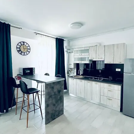Apartament Eduard Năvodari